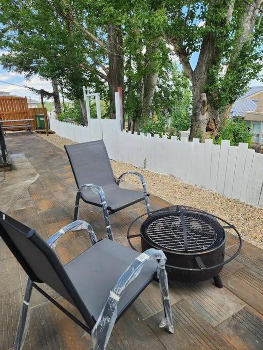 Accessible/Petfriendly-2Bedsuite YYC Buitenkant foto